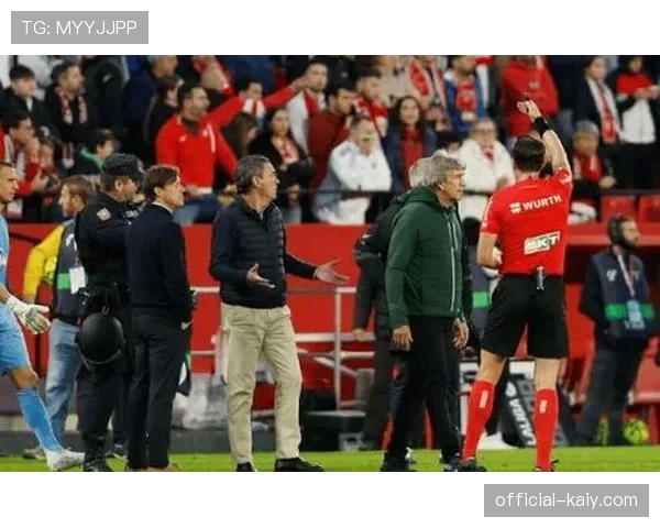 塞维利亚1-1贝蒂斯,安达卢西亚德比全场出现47次犯规,比赛流畅性受损 塞维利亚1-1贝蒂斯,安达卢西亚德比全场出现47次犯规,比赛流畅性受损